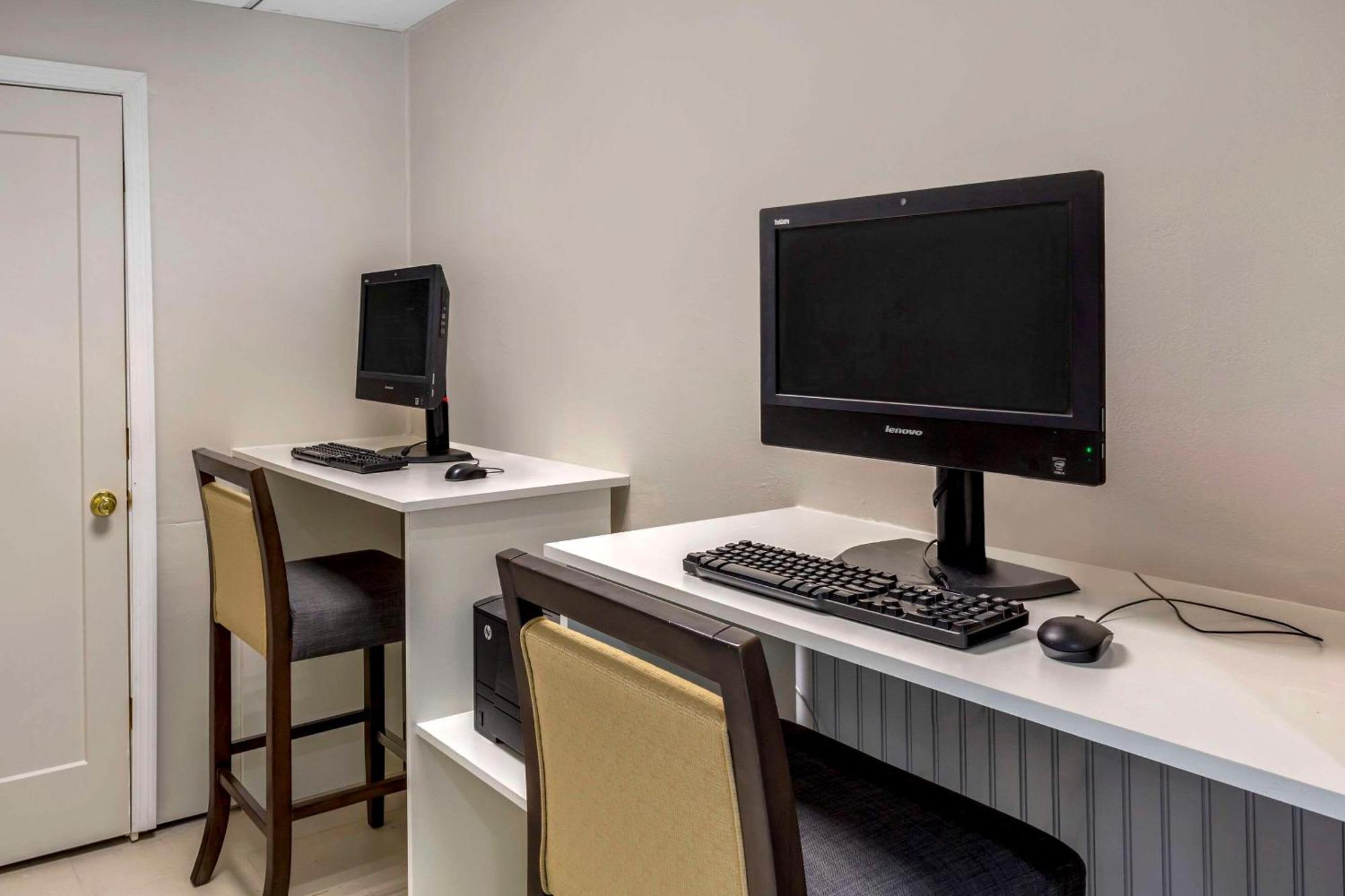 Comfort Inn Hyannis - Cape Cod المظهر الخارجي الصورة