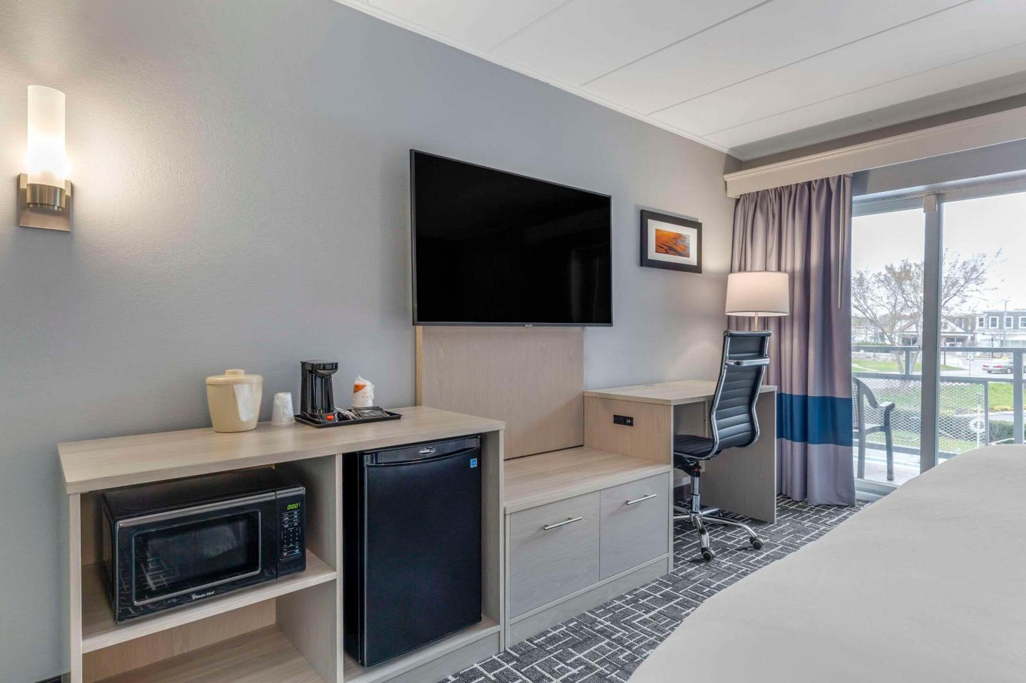 Comfort Inn Hyannis - Cape Cod المظهر الخارجي الصورة