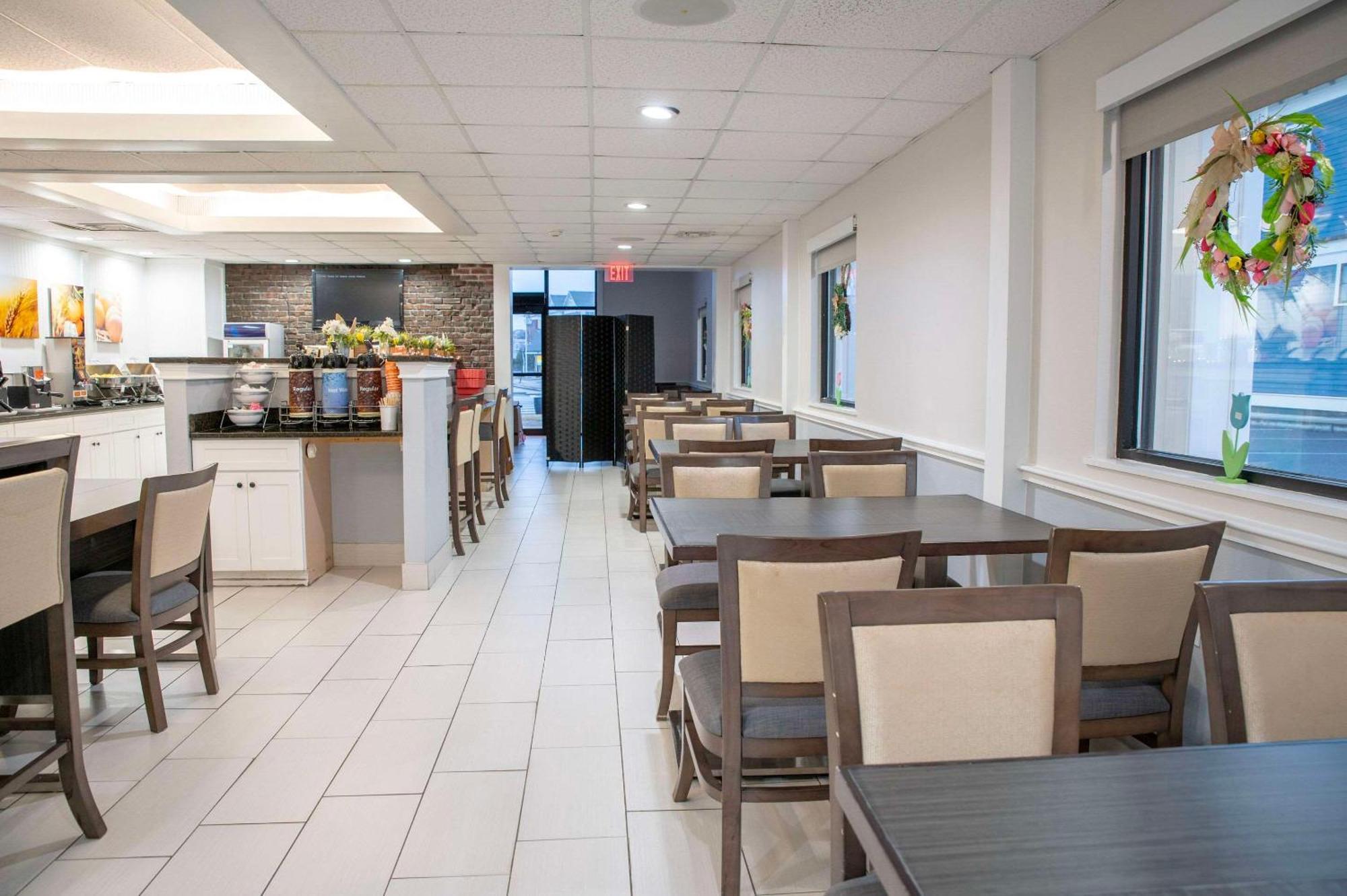 Comfort Inn Hyannis - Cape Cod المظهر الخارجي الصورة