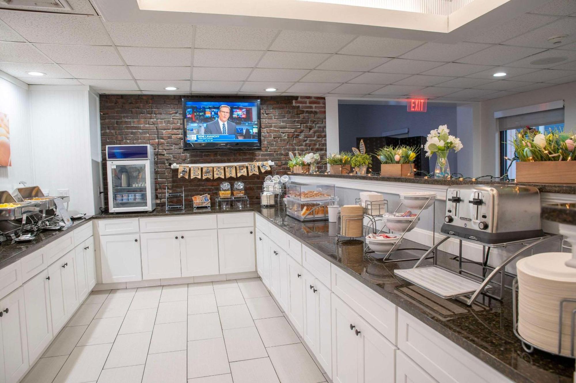 Comfort Inn Hyannis - Cape Cod المظهر الخارجي الصورة